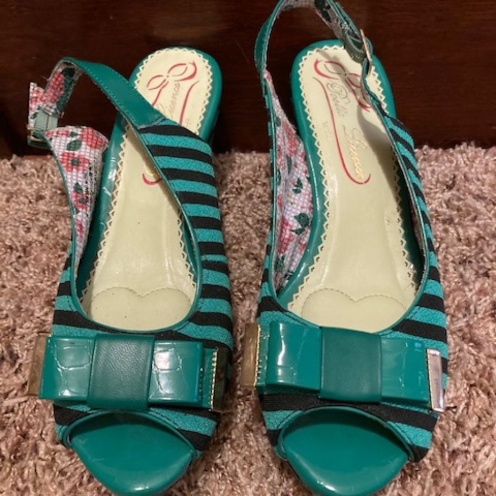 Green & Black Striped Poetic Licence London Sz 38 1/2 EUR (7 1/2 US) Wedge Shoe